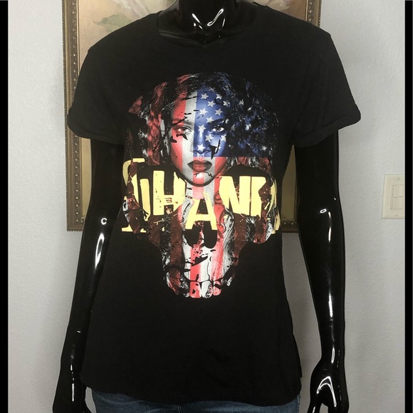 Hard Rock Cafe Rihanna San Jose/Costa Rica T Shirt 100% Cotton Sz M - Picture 1 of 5